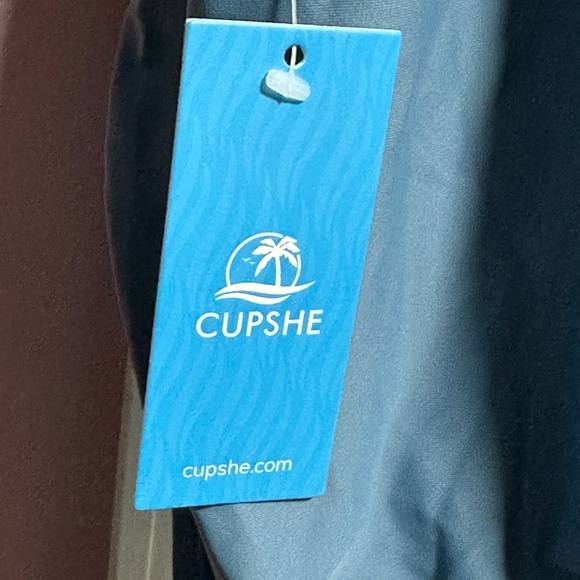 CUPSHE ONE PIECE SWIMSUIT 🩱 - Picture 5 of 7